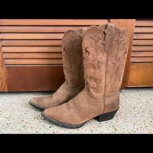 Justin boots, size 10